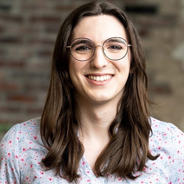 ellie-kluesener